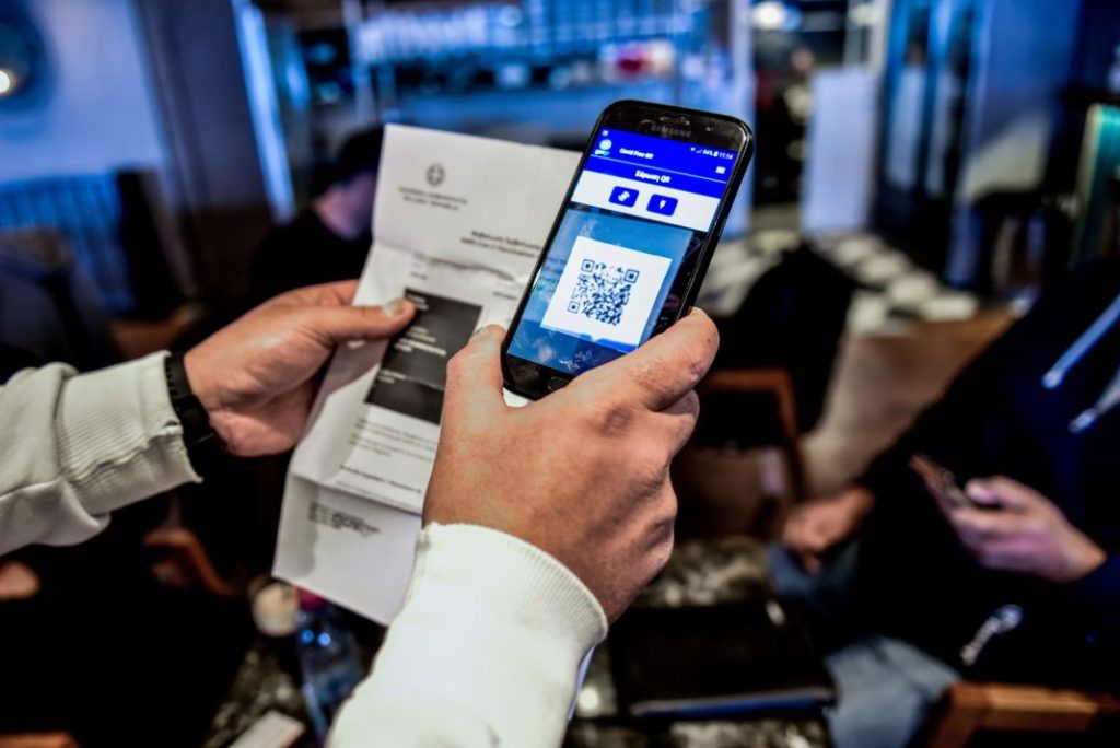 Ακόμα κυνηγούν κόσμο για τα εμβόλια, 5 χρόνια μετά τον covid! Ποδοσφαιριστής κινδυνεύει με φυλάκιση