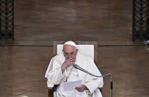 Ο Πάπας φιλοξενεί ομάδα διαλόγου μαρξιστών-χριστιανών στο Βατικανό – “Ελευθερία, ισότητα, αξιοπρέπεια, αδελφοσύνη”