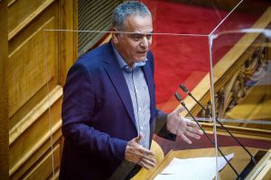 Aτάκα Σκουρλέτη σε Μπακογιάννη «Σας κάναμε ανθρώπους» (video)