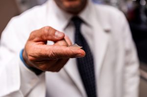Ακρωτηριασμός ποδιού και άλλα μετά τα εμβόλια!!! Ο ιταλικός ΕΟΦ παραποιούσε γραφήματα!!! vid
