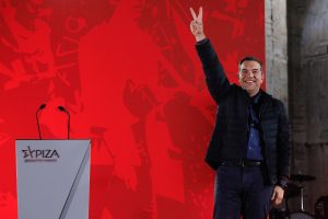 Δείτε τη συνέντευξή Τσίπρα: “Fake news” η συνάντηση με Βαρουφάκη