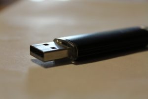 Κάπως έτσι θα απειλούνται τα ψηφιακά χρήματα όταν θα βρίσκονται σε hardware!!! Και η λύση που θα δοθεί θα είναι πολύ βολική…