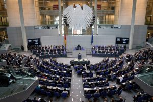 Συνεχίζεται η κάτω βόλτα για την Γερμανία: Σοβαρές οικονομικές ανισορροπίες