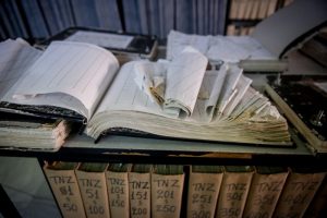 «Λειτουργούμε με χειρόγραφα»!! Η Ελλάδα του Πιερρακάκη σε μερικές εικόνες, vid