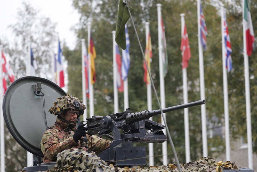 Σειρήνες πολέμου!! Το ΝΑΤΟ στέλνει κι άλλους στρατιώτες στο βόρειο Κόσοβο