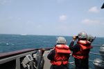 Κινεζικά πολεμικά πλοία στον ορίζοντα