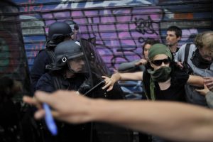 Με μια εντολή ξεκινά απόλυτο ΧΑΟΣ!!! Τρόμος στις γειτονικές χώρες της Γαλλίας, vid