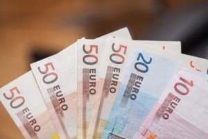 Δημιουργείται Κέντρο Ελέγχου Μεγάλων Φορολογούμενων από την ΑΑΔΕ