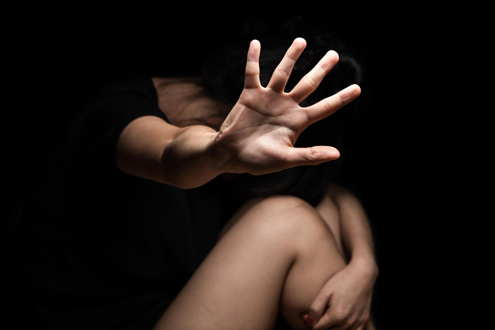 Ενδοοικογενειακή βία: 36χρονη στο Αίγιο αποπειράθηκε να αυτοκτονήσει μετά από καβγά με τον σύζυγό της