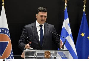 Κικίλιας: Είμαστε συγκλονισμένοι από το τραγικό δυστύχημα στην Κάρυστο