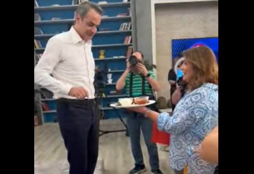 Μητσοτάκης στον ΑΝΤ1: Έφαγε κολοκυθοκεφτέδες της Μπαρμπαρίγου – Δείτε ΒΙΝΤΕΟ