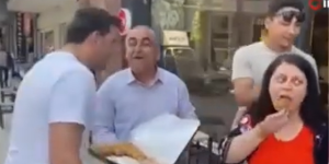 Έτσι γιόρτασε μπακλαβατζής στην Τουρκία την νίκη Ερντογάν – Θα ήθελες να ήσουν εκεί – ΒΙΝΤΕΟ
