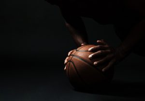Τραυματισμός στο NBA: Το τρομακτικό σπαγγάτο του Χαλιμπάρτον 