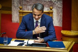 «Το είπε ο Μητσοτάκης, το είπε ο θεός»: Ποτ πουρί για γερά νεύρα, vid