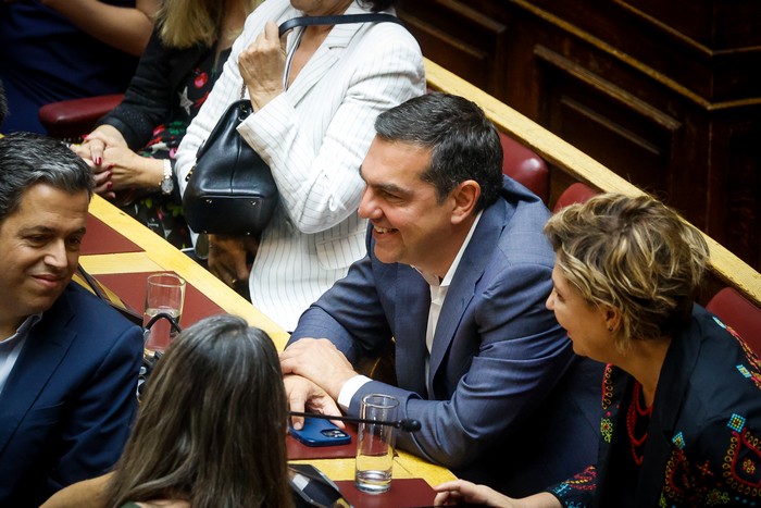 Τσίπρας για Κασσελάκη: Του έδωσα το βαλιτσάκι με τους κωδικούς των πυρηνικών