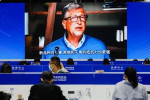 Ιπτάμενα εμβόλια: O Bill Gates απελευθέρωσε κουνούπια με ελονοσία;;; «Σεισμός» στις ΗΠΑ, vid