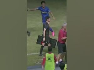 Κίνα: Χαστούκισε διαιτητή και μετά… λιποθύμησε! ΒΙΝΤΕΟ