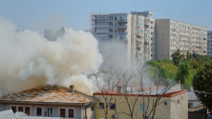 Η σοκαριστική στιγμή που βομβιστής αυτοκτονίας σκοτώνει δεκάδες ανθρώπους!! – vid