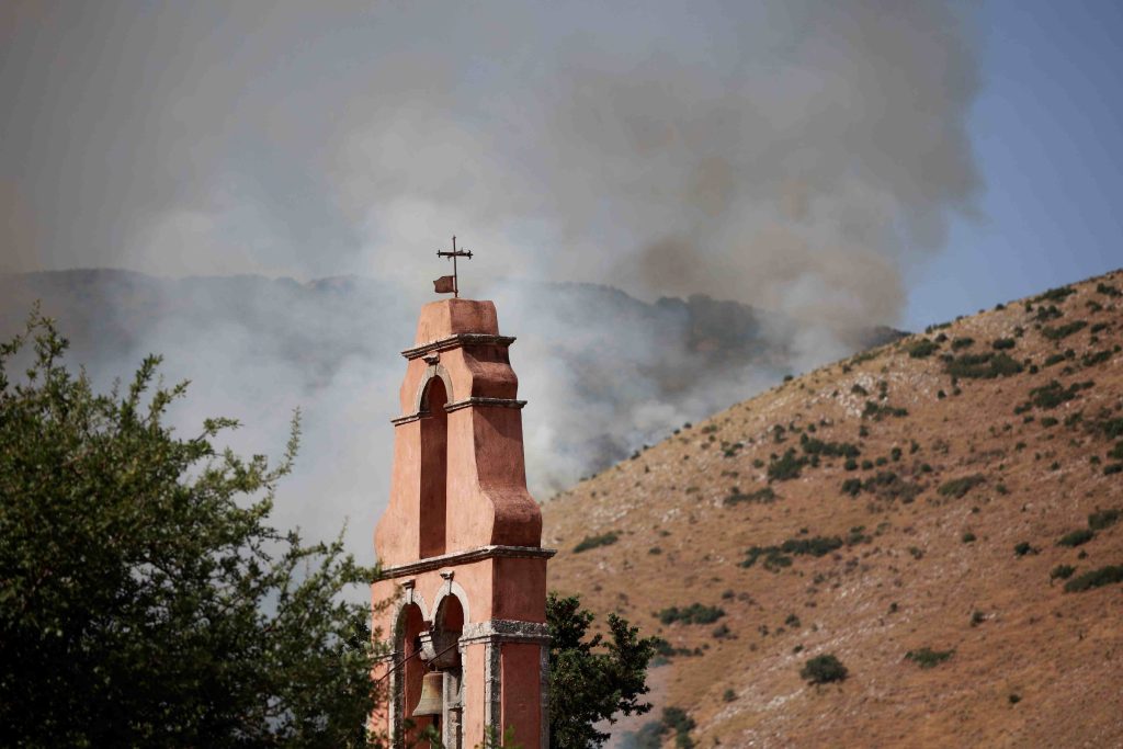 Κέρκυρα: Υπό μερικό έλεγχο η πυρκαγιά στα Βασιλικά Αχαράβης