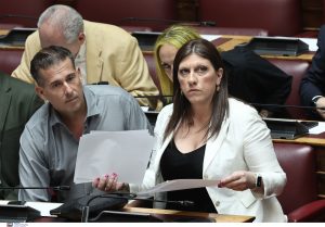 «Τσακωμός» με Κωνσταντοπούλου στη Βουλή: «Μη μου κουνάτε το δάκτυλο», vid