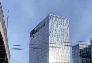 Επιθέσεις σε Μόσχα και Κριμαία: «Στόχος το ρωσικό υπουργείο Άμυνας, φυγαδεύτηκαν Ρώσοι»! vid