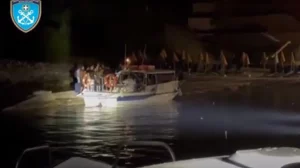 Κέρκυρα: Απομακρύνθηκαν με ασφάλειας 2.466 άνθρωποι – BINTEO