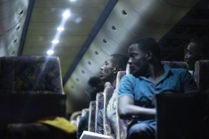 Σκηνές άλωσης στις ΗΠΑ: Πολυτελή ξενοδοχεία γίνονται τόπος διαμονής παράνομων μεταναστών, vid