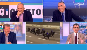Πορτοσάλτε για έφιππη αστυνομία: Να περπατάς στην Πανεπιστημίου και από δίπλα να είναι η καβαλίνα, vid