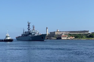 «Τι κάνει μερικά μίλια από τις ΗΠΑ;;»: Τα’χασαν στο CNN στη θέα ρωσικού πλοίου στην Κούβα, vid