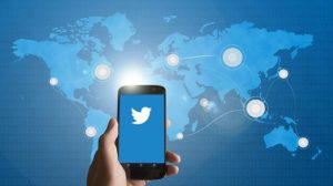 Τι συμβαίνει στο twitter: Με περιορισμένη πρόσβαση στο περιεχόμενο εκατομμύρια χρήστες – Τι απάντησε ο Μασκ