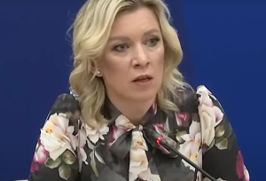 Ζαχάροβα: Χτυπήθηκαν με βόμβες διασποράς Ρώσοι δημοσιογράφοι! Νεκρός ανταποκριτής του Ria Novosti