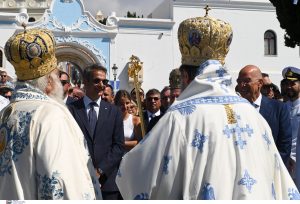 Το μάτι του Μητσοτάκη ανήμερα της Παναγίας – ΒΙΝΤΕΟ