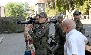 Σχέδιο προσάρτησης ουκρανικών εδαφών από Πολωνούς: «Θα τους κάνουμε κομματάκια», vid