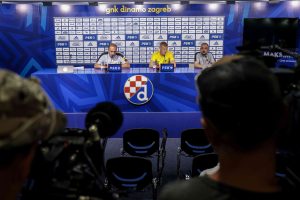 Ντινάμο Ζάγκρεμπ – ΑΕΚ: Έγινε δεκτό το αίτημα της Ένωσης για να τηρηθεί ενός λεπτού σιγή στον σημερινό αγώνα