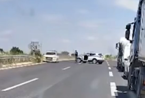 ΒΙΝΤΕΟ κόβει την ανάσα! Διακινητής αλλοδαπών στον Έβρο «σπάει» το μπλόκο της Αστυνομίας