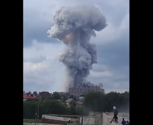 Η στιγμή της τεράστιας έκρηξης που συντάραξε τη Μόσχα – Δεκάδες τραυματίες, vid