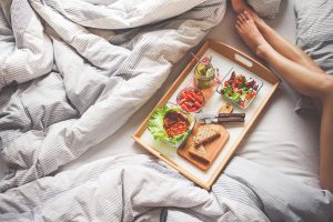 Η καθυστέρηση του πρωινού και του δείπνου αυξάνει τις πιθανότητες καρδιακής προσβολής και εγκεφαλικού σύμφωνα με μελέτη