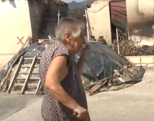 Κάηκε ο Έβρος: Δεν μπορεί να συγκρατήσει τα δάκρυα της η γιαγιά Ζωή για το σπίτι της – ΒΙΝΤΕΟ