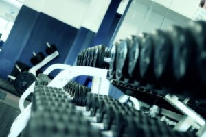 Απίστευτο ατύχημα στη Βραζιλία: Ενώ καθόταν σε πάγκο γυμναστηρίου, μηχάνημα 330 κιλών έπεσε και συνέτριψε τον αυχένα του (video)