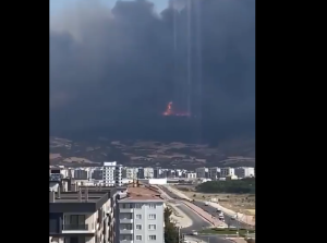 Μεγάλες πυρκαγιές και στην Τουρκία! Έκλεισαν ξανά τα Δαρδανέλια, vid