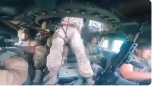 Τρομερό ΒΙΝΤΕΟ: Ουκρανοί οδηγούν τεθωρακισμένο και πέφτουν σε ρωσική νάρκη