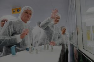 Εμβόλια: «Το μπράτσο μπορεί να κάνει την διαφορά» – ΕΠΟΣ, το είπαν και αυτό, δεν είναι πλάκα (video)