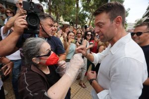 «Έχει χάρισμα! Είναι σταρ του Hollywood»: Η αφύσικη τρέλα με Κασσελάκη συνεχίζεται, vid