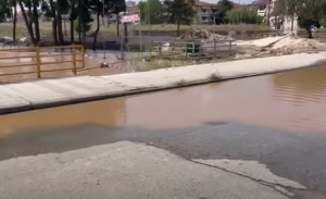 Λάρισα-Πηνειός: Συναγερμός για μεγάλη ρωγμή σε γέφυρα, vid