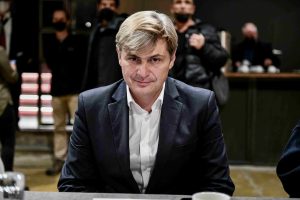 Νίκος Φαραντούρης για πιθανότητα διάσπασης στον ΣΥΡΙΖΑ: “Ούτε την εύχομαι, ούτε την βλέπω” (video)