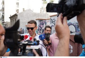 Κασσελάκης σε δημοσιογράφο: Έχεις 17 δεύτερα να κάνεις ερώτηση – Όσο διαρκεί το φανάρι, vid