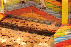 Απίστευτη κλοπή από ανηλίκους: Αφαίρεσαν 550 ευρώ σε κέρματα από παιδικά παιχνίδια και προκάλεσαν ζημιές πολλών χιλιάδων ευρώ!!