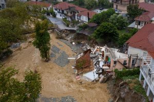 Μητσοτάκης: Όσοι άθλιοι προέβλεπαν εκατόμβη νεκρών δεν θα ανασυρθούν ποτέ από την δική τους λάσπη, vid