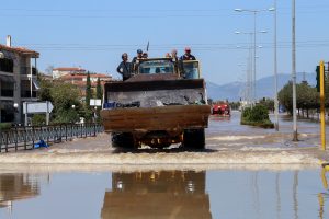 Λάρισα: Έκαναν λιτανεία για την αποφυγή νέας πλημμύρας