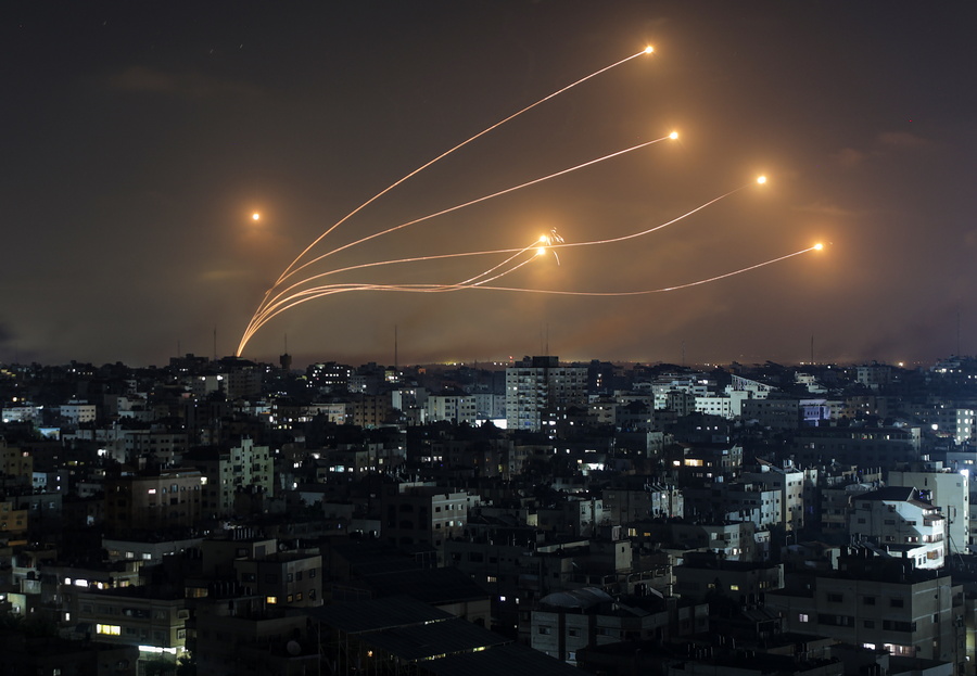 Εκεχειρία τέλος στη Γάζα: Άρχισαν οι βομβαρδισμοί